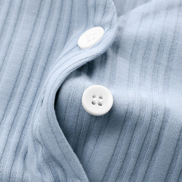 Ženska pidžama od samtastog žerseja na kovrče