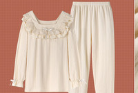 Novi model ženske pidžame iz dva dijela sa loknama