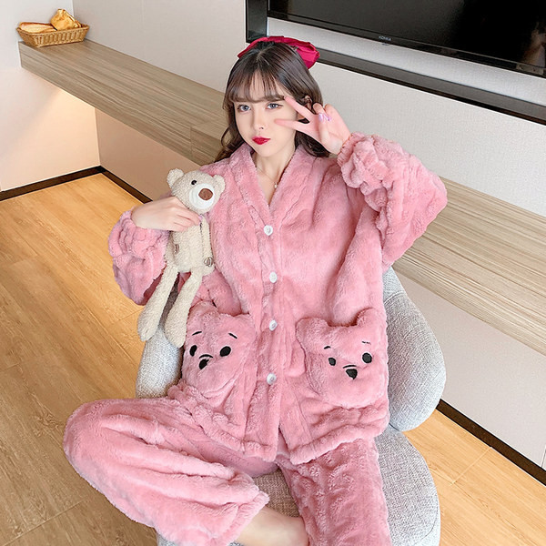 Нов модел дамска пухена пижама от две части