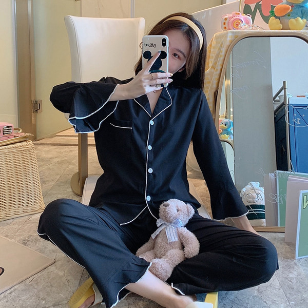 Ženska dvodijelna pidžama s dugim džepom na rukavima i gumbima