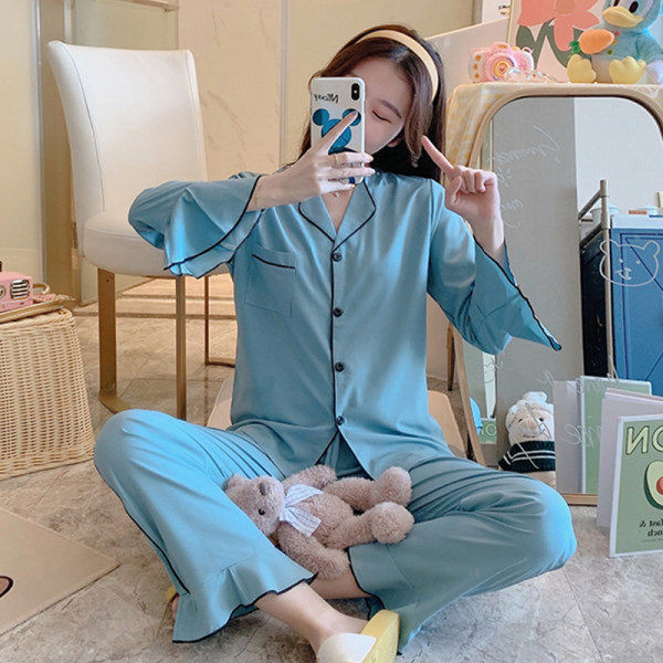 Ženska dvodijelna pidžama s dugim džepom na rukavima i gumbima