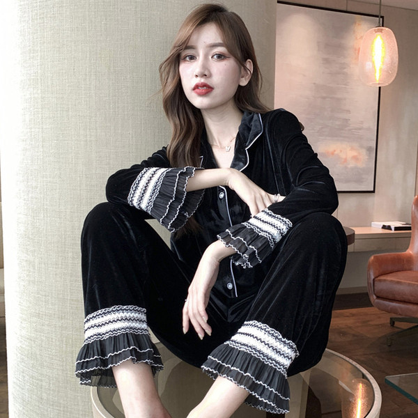 Novi model ženske pidžame od baršuna iz dva dijela