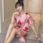 Ženska satenska spavaćica kratkih rukava i špic izreza