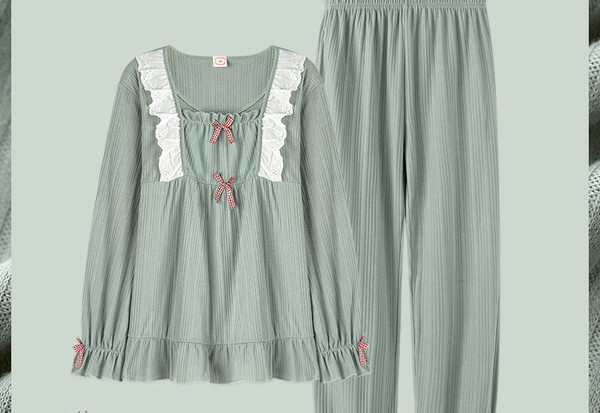 Ženska proljetno-jesenska pidžama iz dva dijela sa ovalnim izrezom i trakom