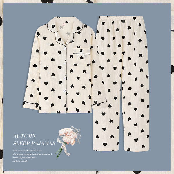 Novi model ženske pidžame sa srcima iz dva dijela