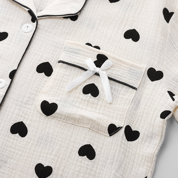 Novi model ženske pidžame sa srcima iz dva dijela