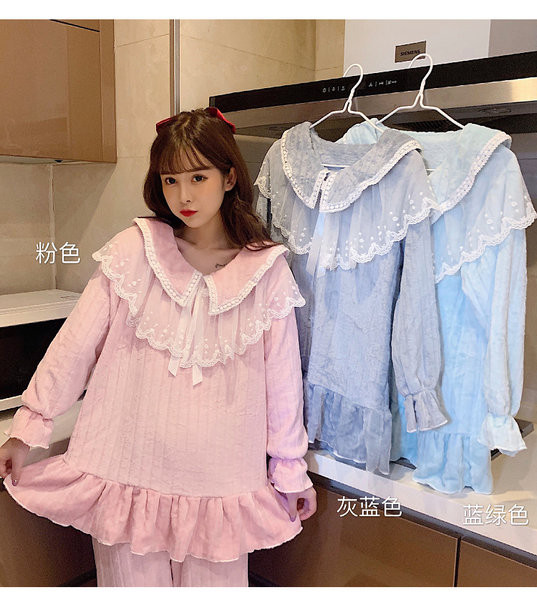 Ženska pidžama sa čipkom - iz dva dijela