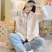 Ženska zimska pidžama s gumbima i džepom