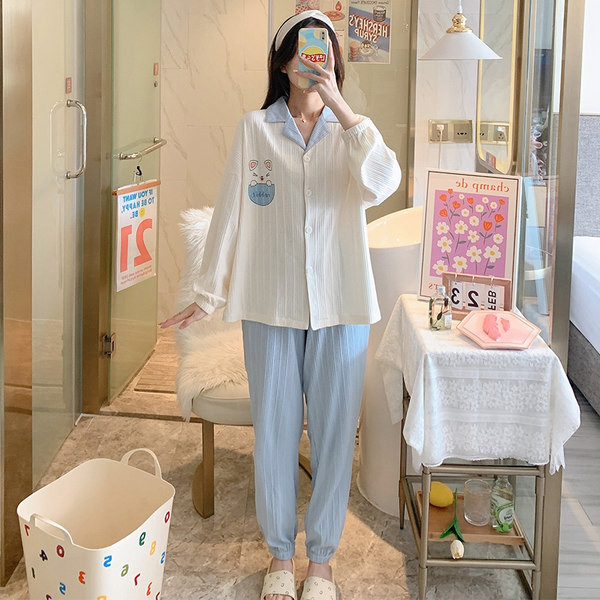 Нов модел дамска пижама с щампа 