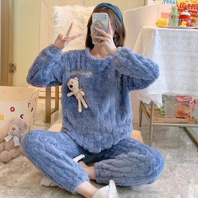 Пухена пижама с 3D елемент