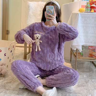 Пухена пижама с 3D елемент