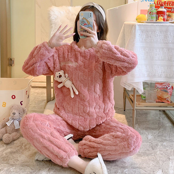 Пухена пижама с 3D елемент