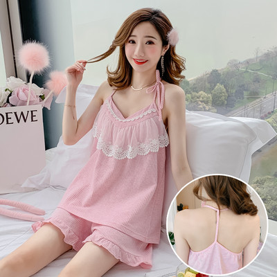 Къса дамска пижама с дантела - няколко модела