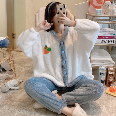 Ženska donja pidžama iz dva dijela s kopčanjem na gumbe