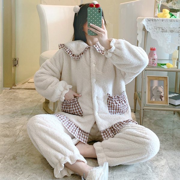 Ženska zimska pidžama iz dva dijela