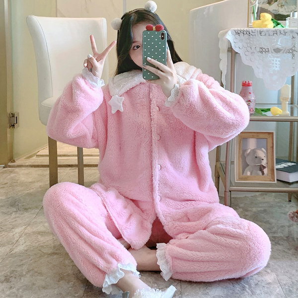 Ženska zimska pidžama iz dva dijela