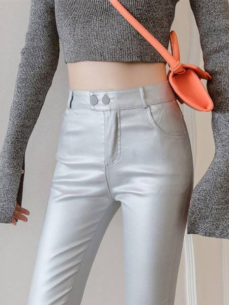 Модерен дамски клин от еко кожа