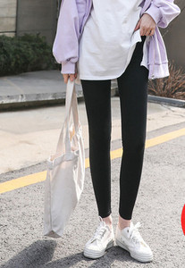 Нов модел дамски едноцветен клин с висока талия