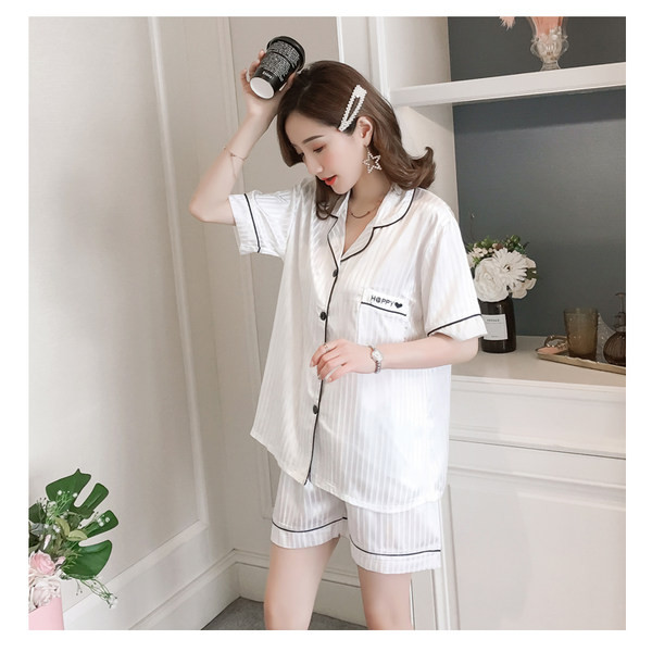 Ljetna satenska prugasta pidžama