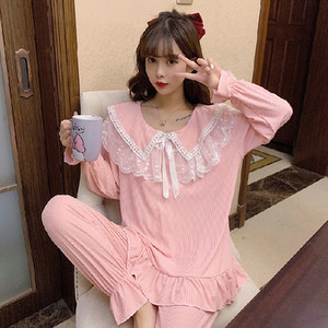 Ženski dvodijelni pidžama set sa čipkom