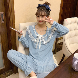 Ženski dvodijelni pidžama set sa čipkom