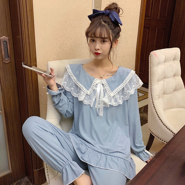 Ženski dvodijelni pidžama set sa čipkom