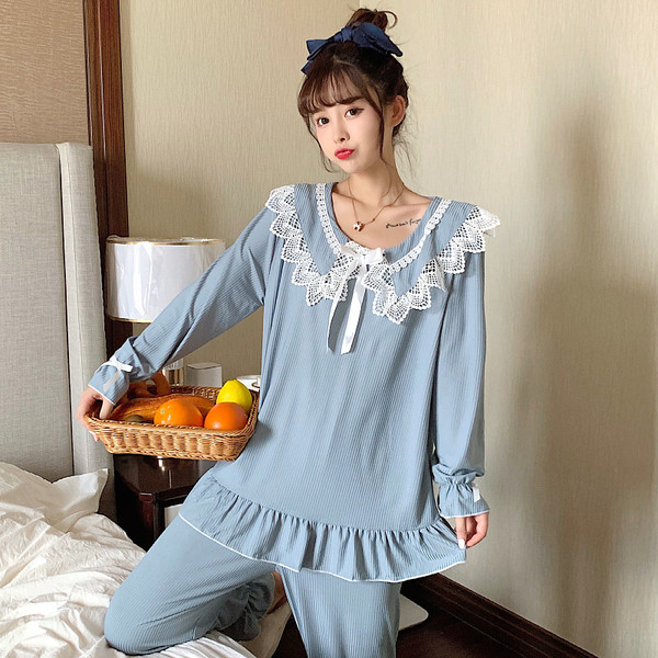 Ženski dvodijelni pidžama set sa čipkom