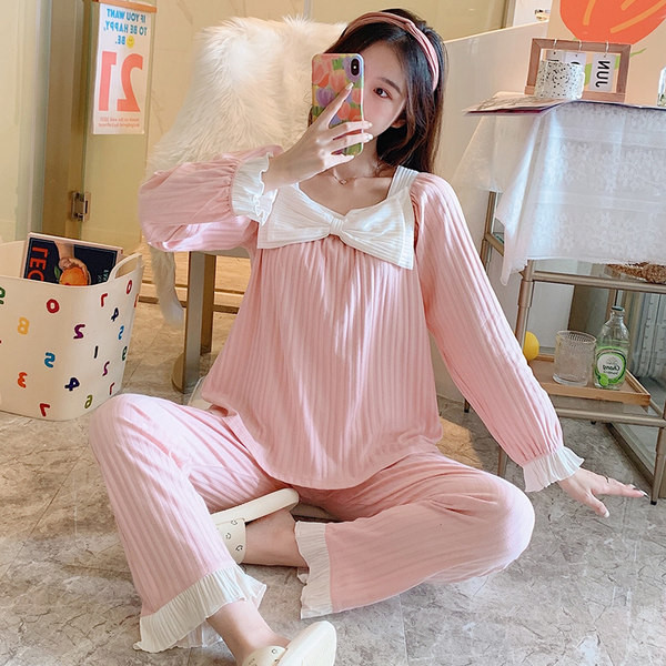 Ženska pidžama od samtastog žerseja sa trakom