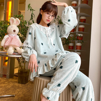 Ženska zimska pidžama od samta na kovrče