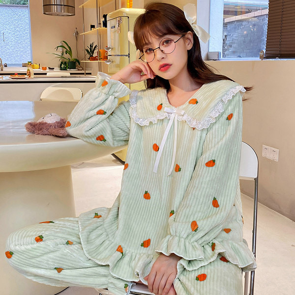 Дамска дебела пижама от две части с дълъг ръкав