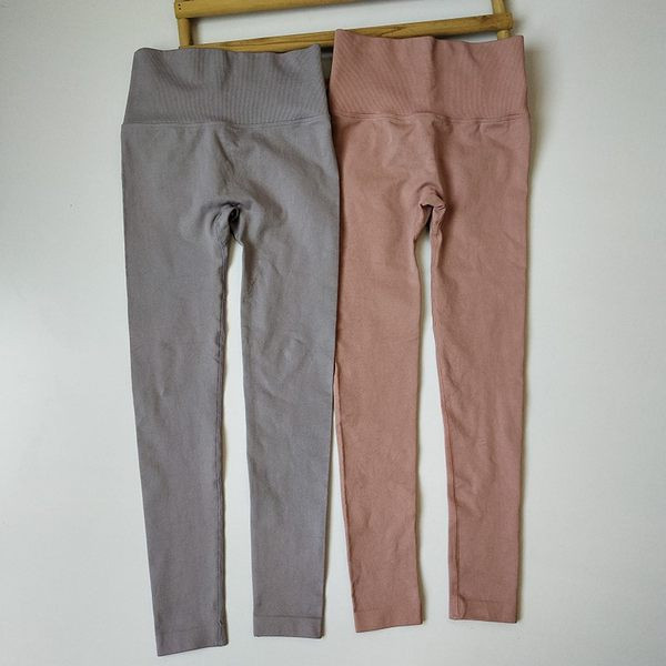 Ženska nogavica s visokim strukom