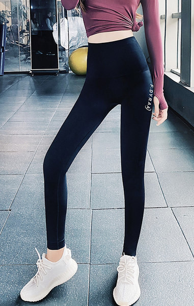 Elastični sportski klin za fitness i jogu