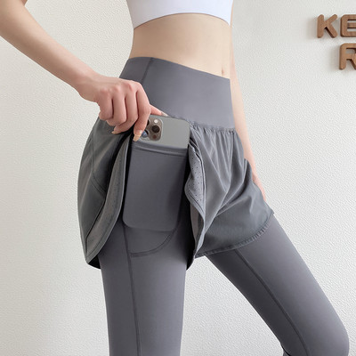 Γυναικείο αθλητικό κολάν με σορτς και τσέπη