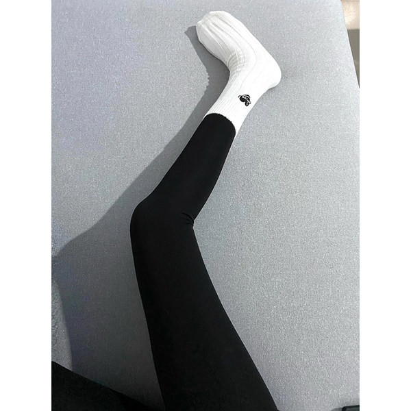 Ženske tajice s visokim strukom u crnoj boji