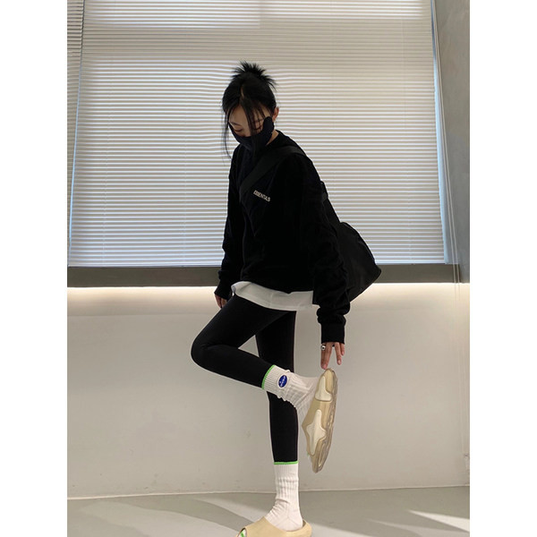 Ženske tajice s visokim strukom u crnoj boji