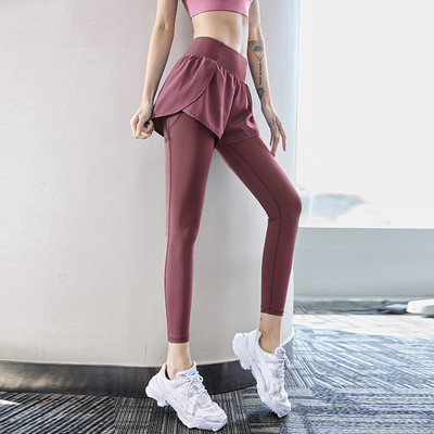 Дамски клин с къси панталони няколко цвята 