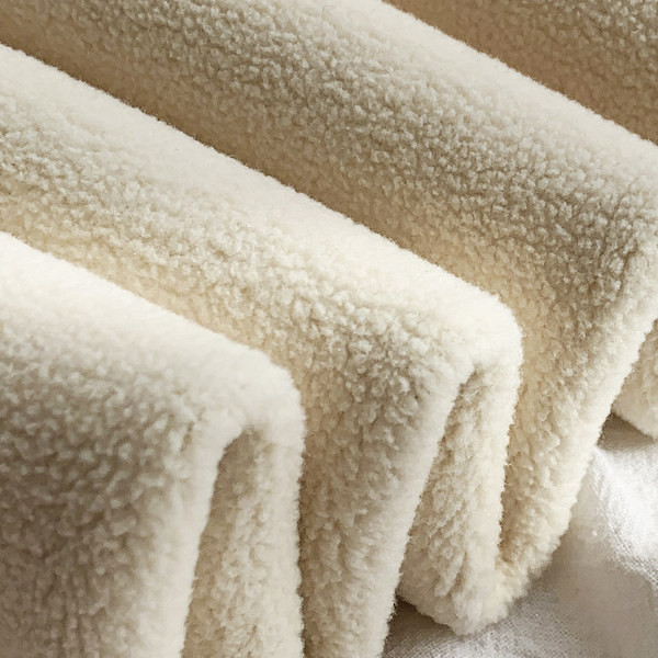 Γυναικείο μοντέλο κολάν με απαλή φόδρα και κέντημα