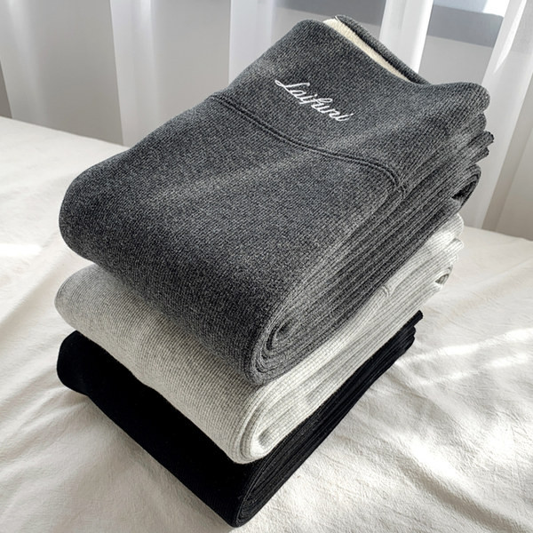 Μοντέρνο κολάν για γυναίκες με κέντημα ψηλόμεσο