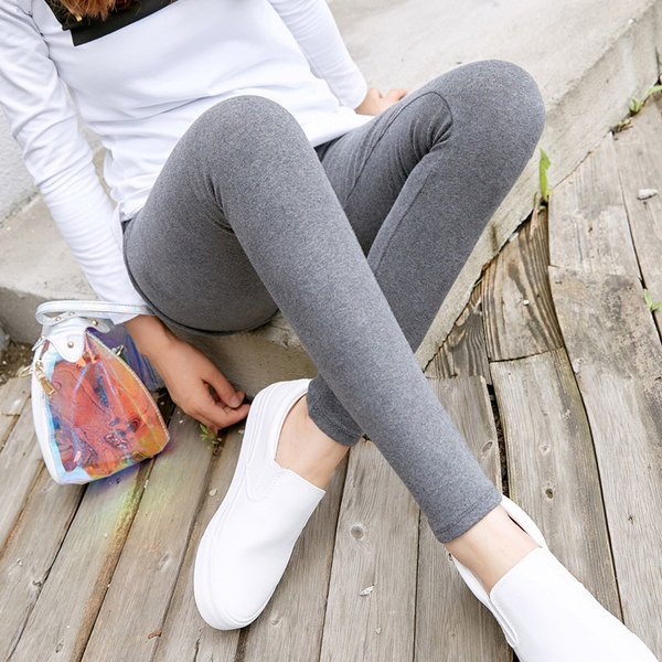 Καθημερινό γυναικείο κολάν με απλικέ