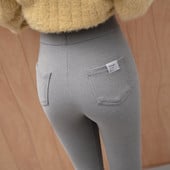 Ежедневен дамски клин с джобове и емблема