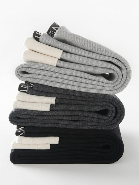 Ženske elastične tajice s mekom postavom