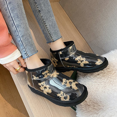 Модерни дамски боти с равна подметка и мека подплата