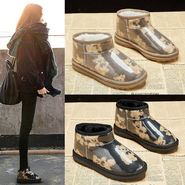 Модерни дамски боти с равна подметка и мека подплата