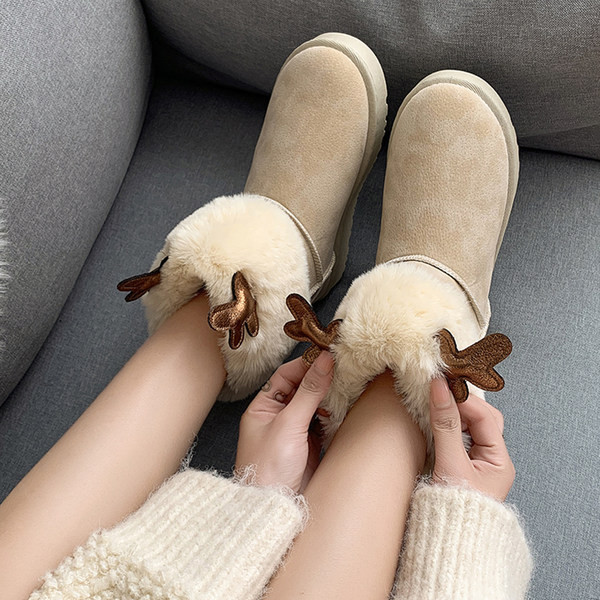 Naujas moteriškų žieminių batų modelis šiltu pamušalu