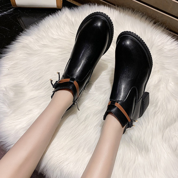 Ženske proljetno-jesenske čizme od eko kože sa patentnim zatvaračem