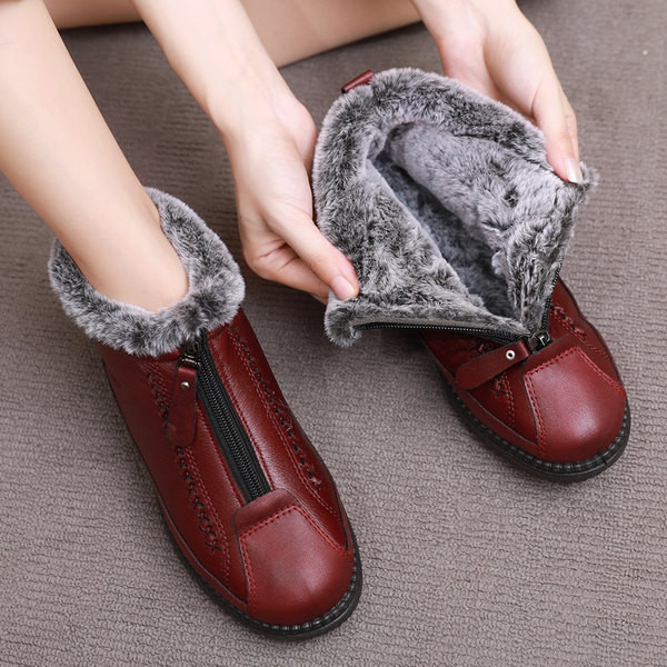 Ženske zimske čizme s toplom postavom i patentnim zatvaračem