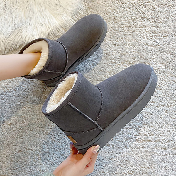 Нов модел дамски заоблени боти с мека подплата