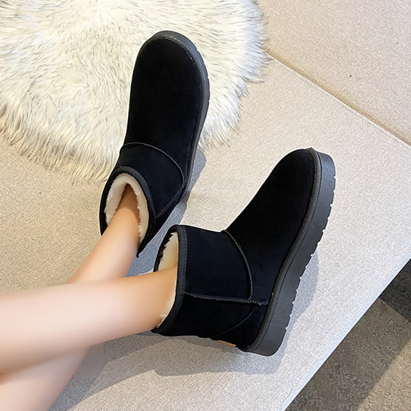 Нов модел дамски заоблени боти с мека подплата