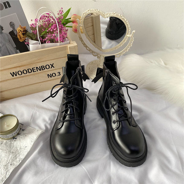 Дамски боти от еко кожа с панделка и връзки