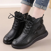 Kožne čizme s vezicama i ravnim potplatom